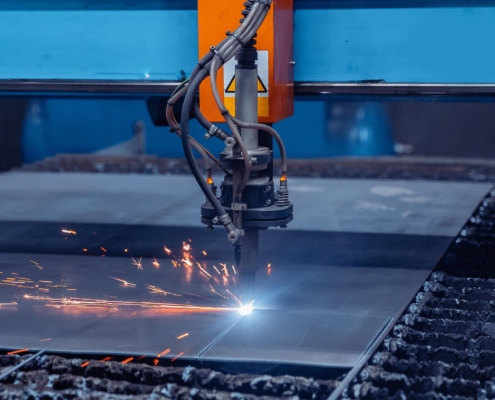 Plasma cutting robot